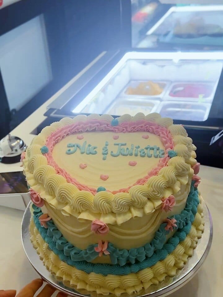 Vintage design Cake